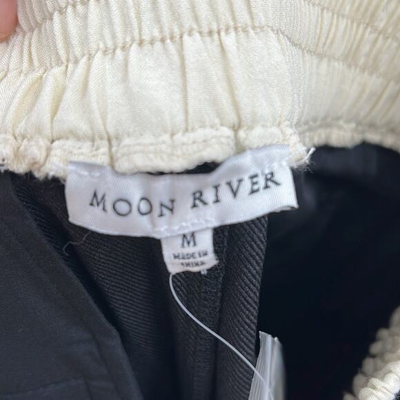 Moon River Layered Waistband Pants - Cream/Black - Medium - New with tags - Picture 4 of 8